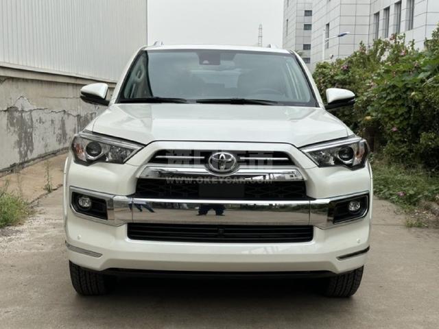 加版2023款 丰田超霸 4.0l ltd 7座
