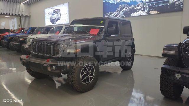 加版2024款 jeep牧马人 2.0t 两门 rubicon