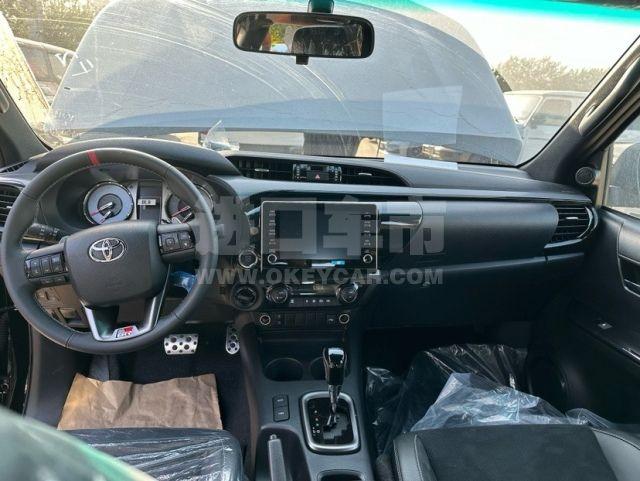 中东版2024款 丰田海拉克斯 2.8t 自动 柴油 gr-s
