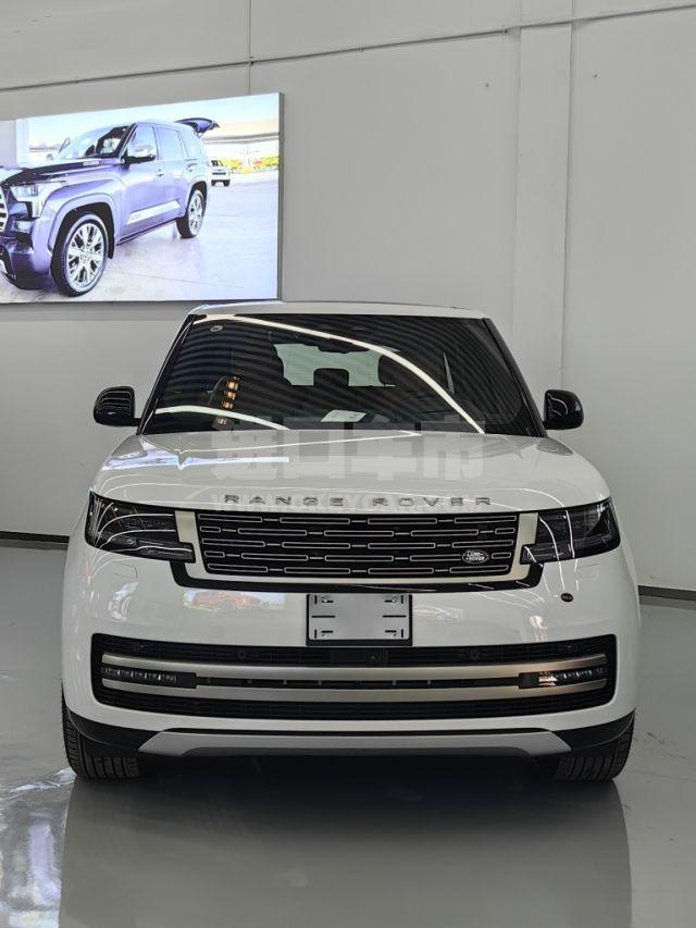 欧版2024款 路虎揽胜行政3.0t d350 柴油 se标轴