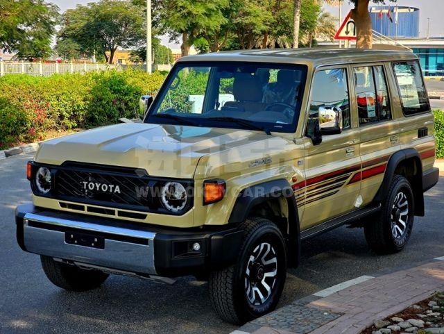 中东版2025款 丰田酷路泽70系列 4.0l lc76 自动 汽油