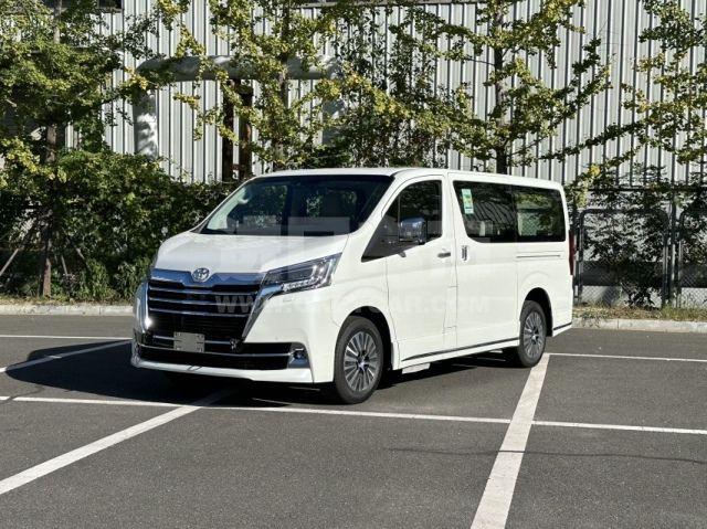 中东版2025款 丰田格兰维亚 2.8t 柴油 premium高级 雷测