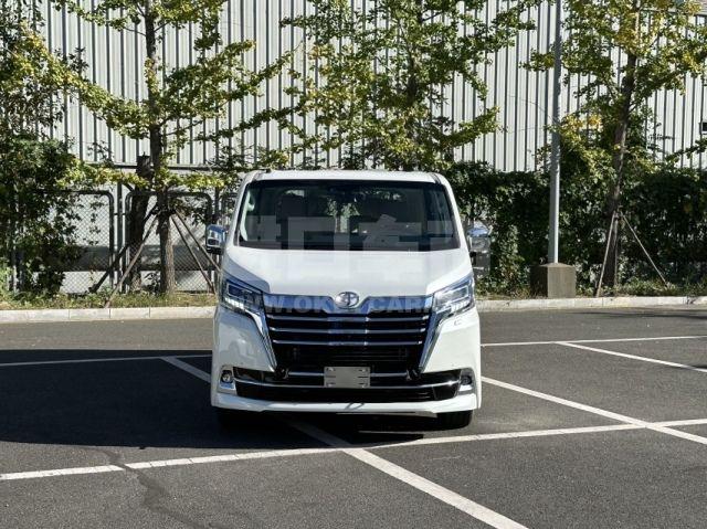 中东版2025款 丰田格兰维亚 2.8t 柴油 premium高级 雷测
