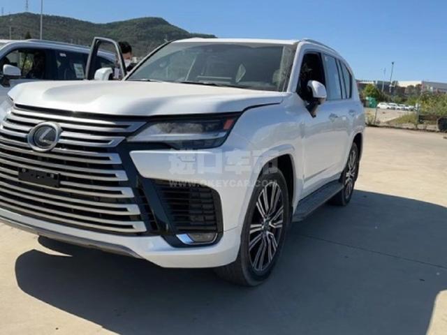 中东版2022款 雷克萨斯lx600 7座 signature签名版