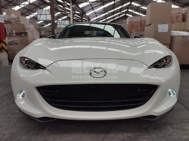 墨版2023款 马自达mx-5 2.0l 手动 软顶敞篷