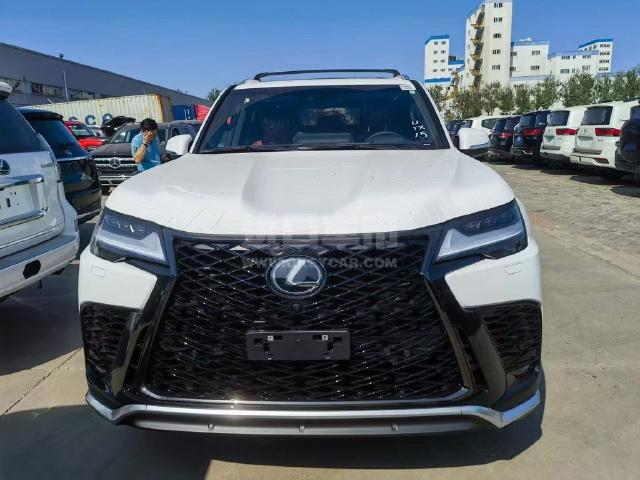 美规2023款 雷克萨斯lx600 7座 f-sport运动