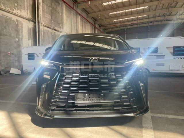 欧版2024款雷克萨斯lm350h 2.5l 七座