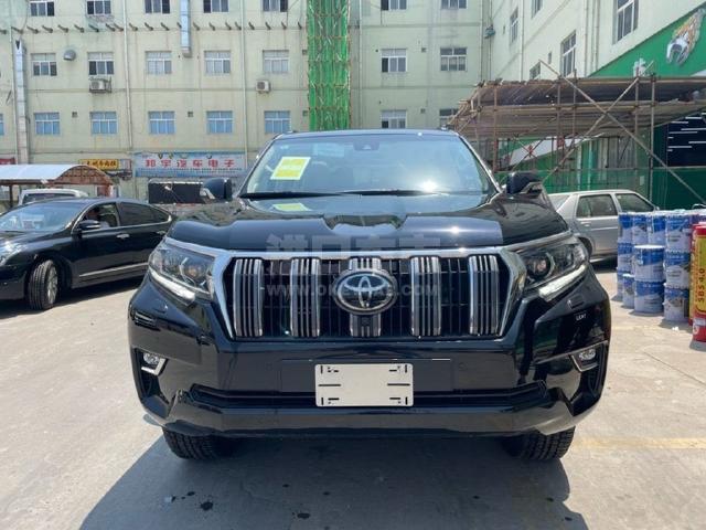 中东版2023款 丰田霸道4000 4.0l limited限量版
