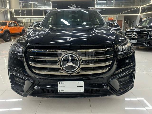 美规2024款 奔驰gls450 7座 amg暗夜包 顶峰包