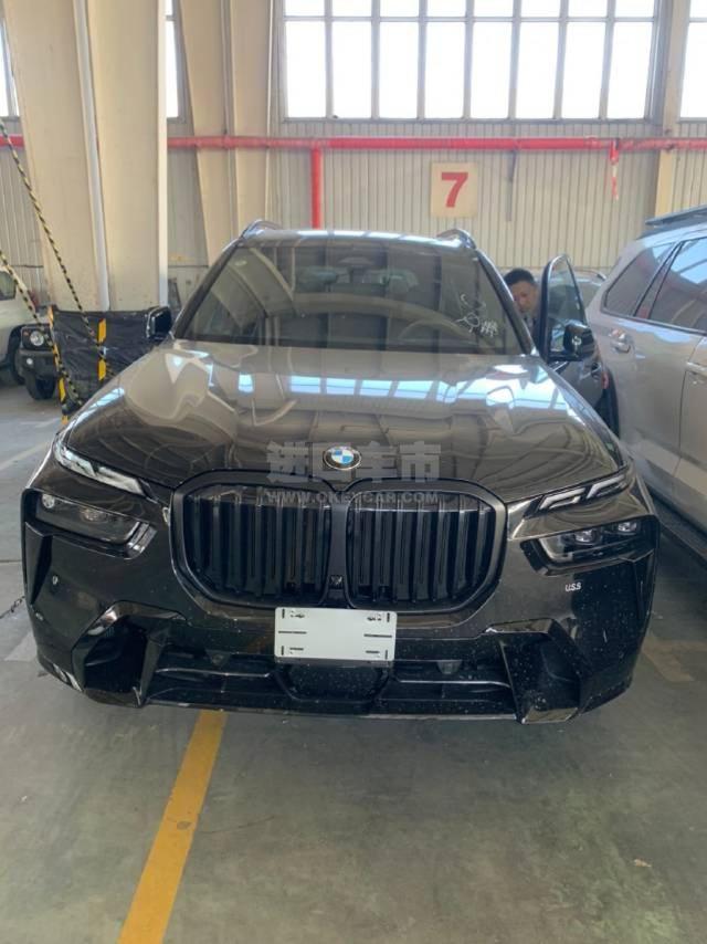 美规2025款 宝马x7 xdrive40i m运动pro